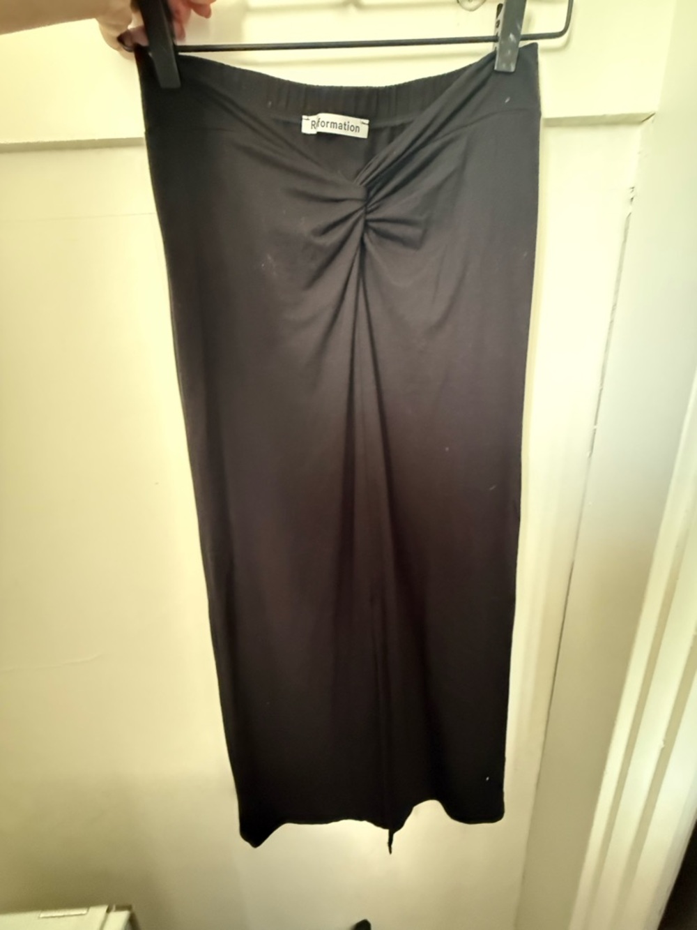 Reformation Black Rylan Twist-Waist Midi Skirt, Small - Picture 4 of 9